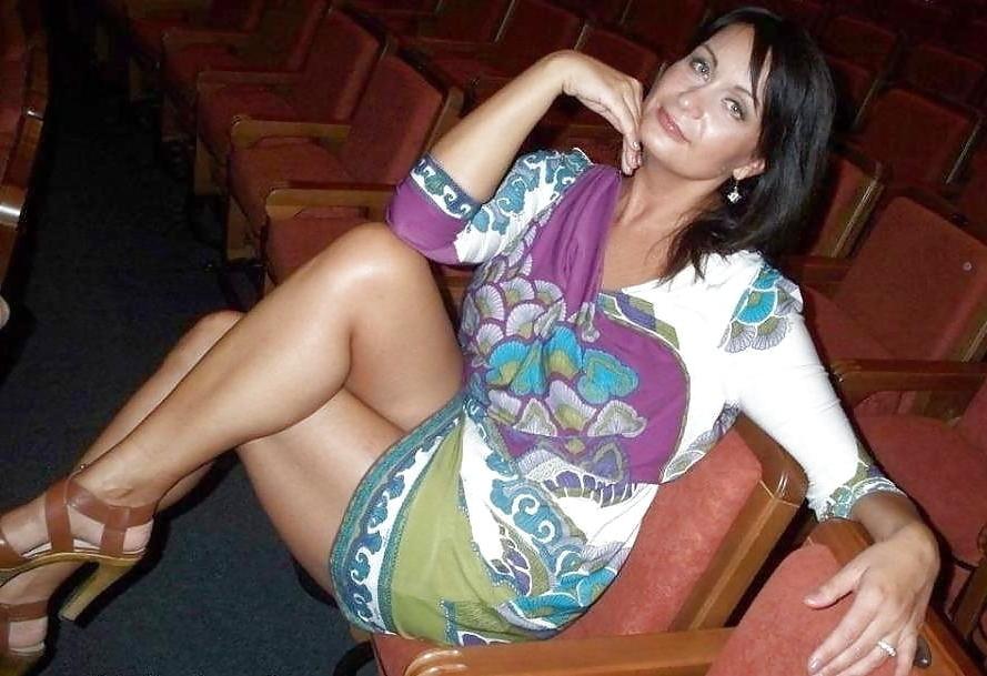 25P Milfs - Posing 82