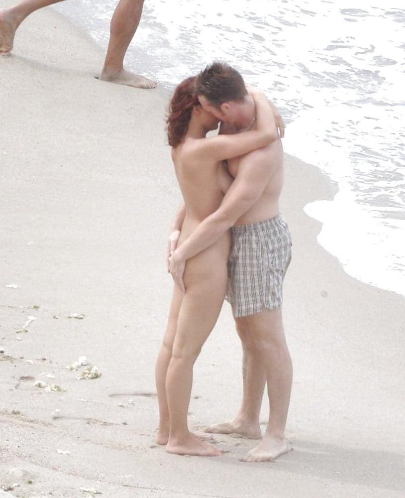 25P Swingers at the Beach #114