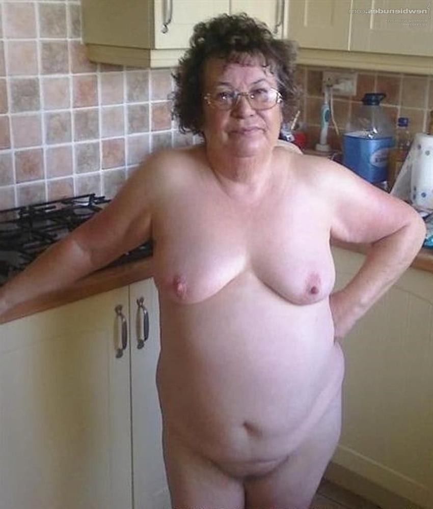 25P Late Night Gran Lust