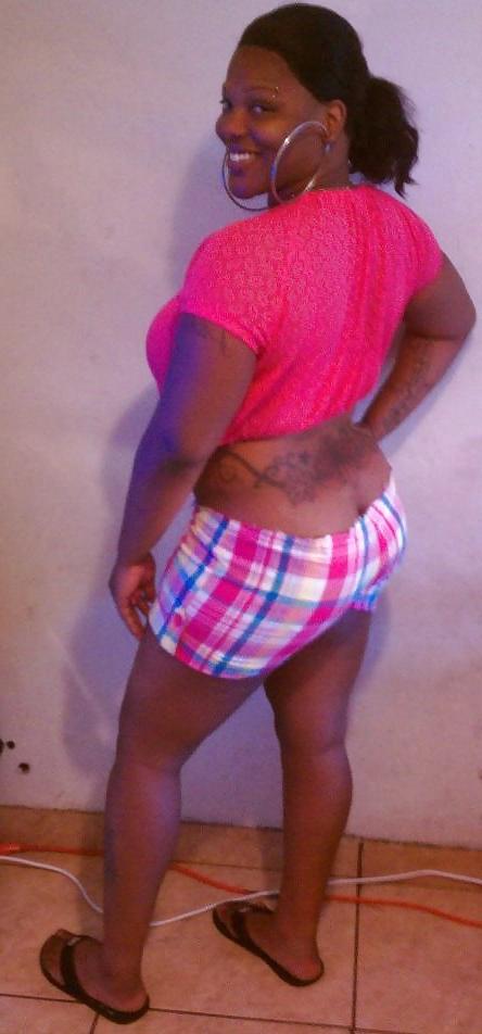 8P GHETTO CHICS