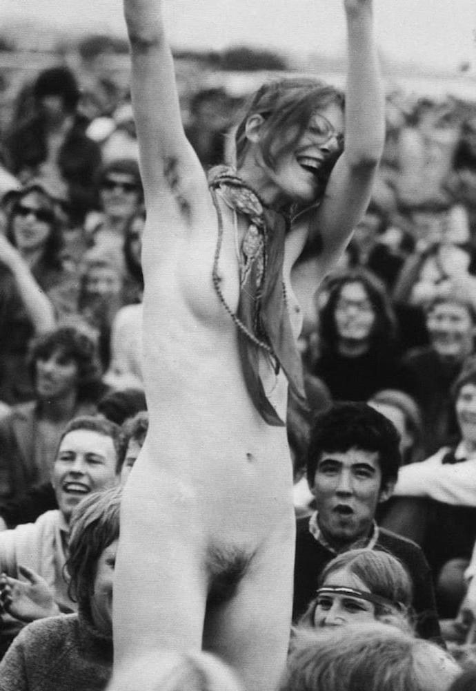 25P Vintage Nudists 35