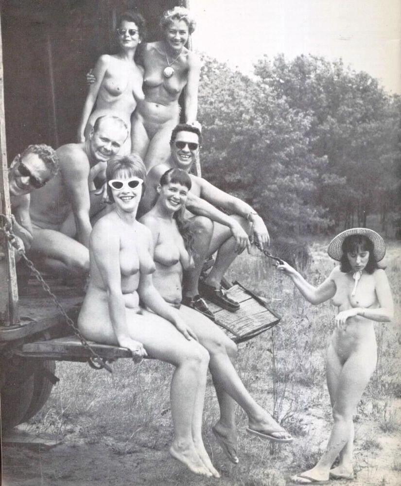 25P Vintage Nudists 35