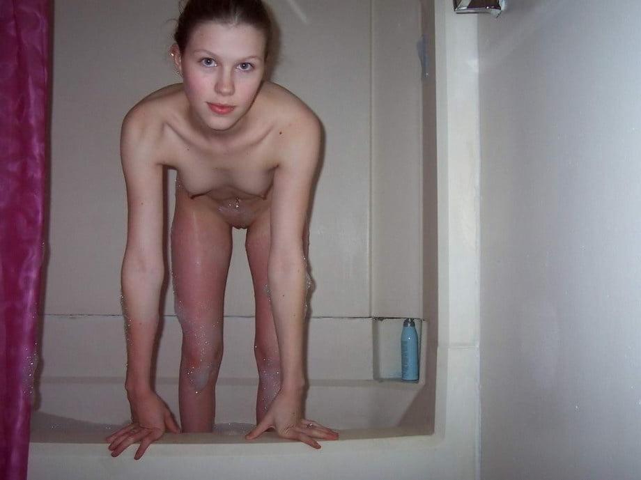 25P I want you naked here