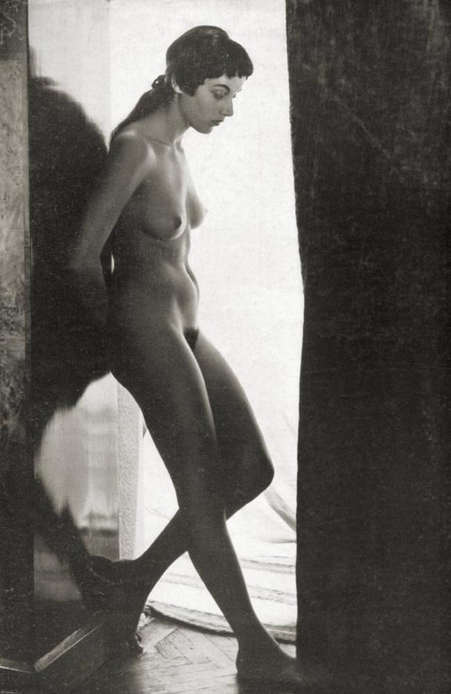 25P Naked people of vintage photos Vol. 12