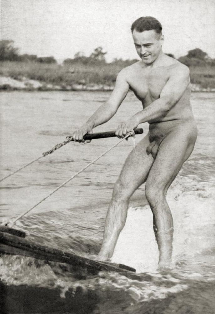 25P Naked people of vintage photos Vol. 12