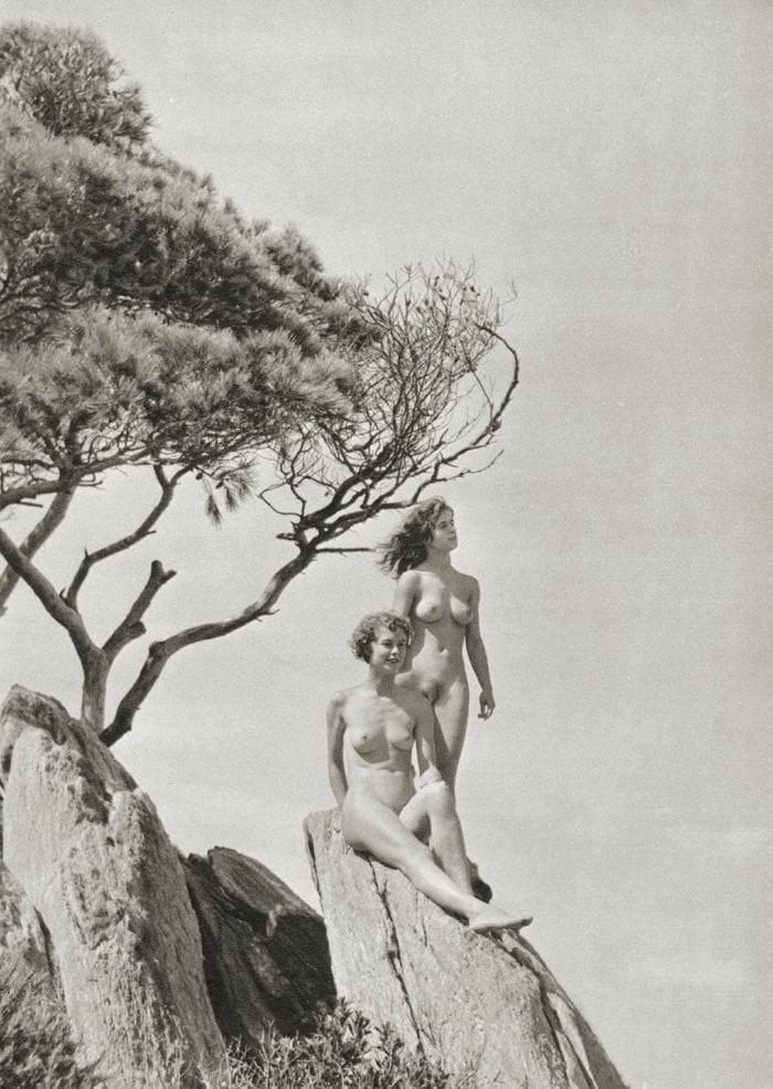 25P Naked people of vintage photos Vol. 12
