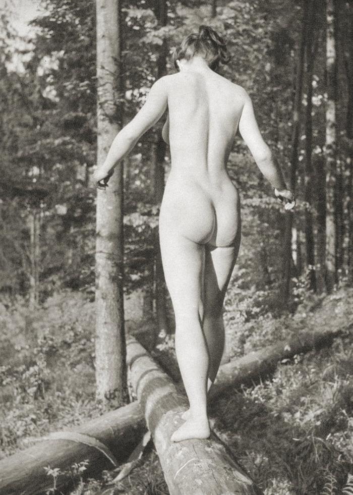 25P Naked people of vintage photos Vol. 12