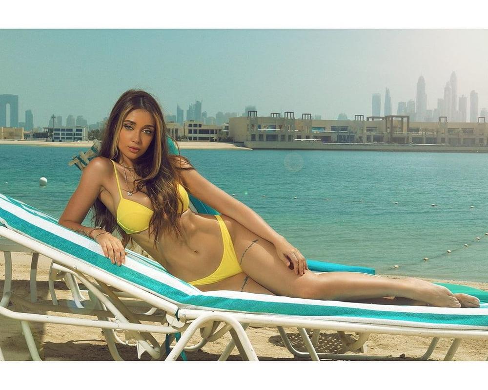 25P Persian Iranian Models - 1