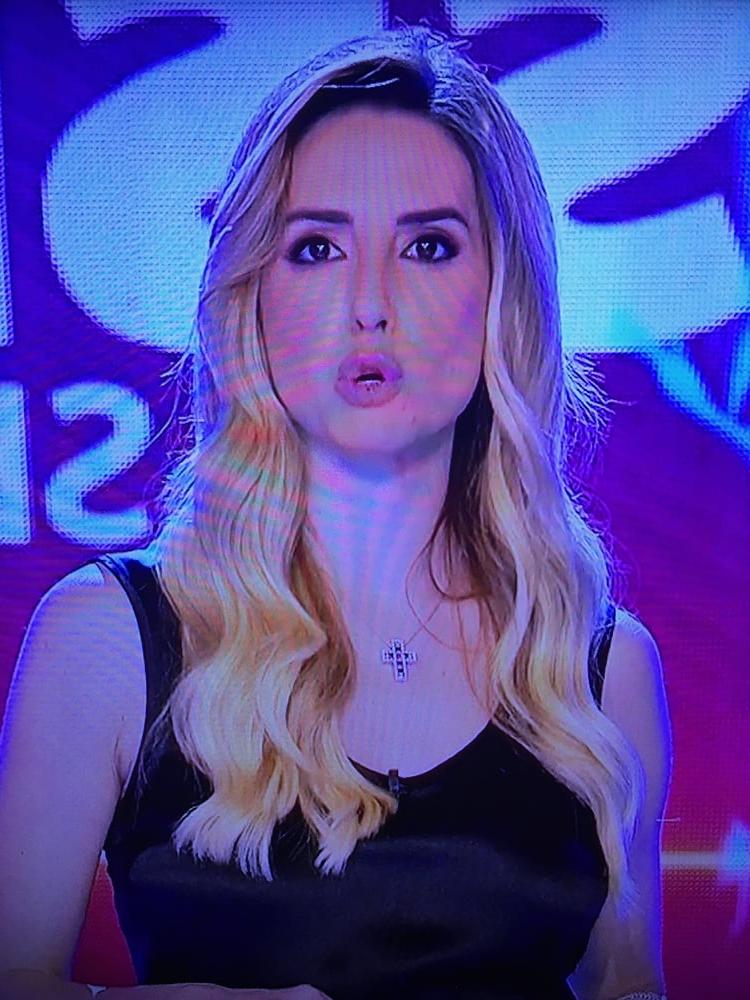 25P Italian sports showgirl