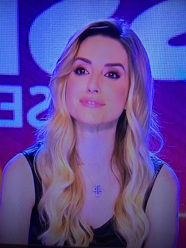 25P Italian sports showgirl