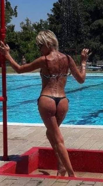 21P HOT ITALUAN GILF