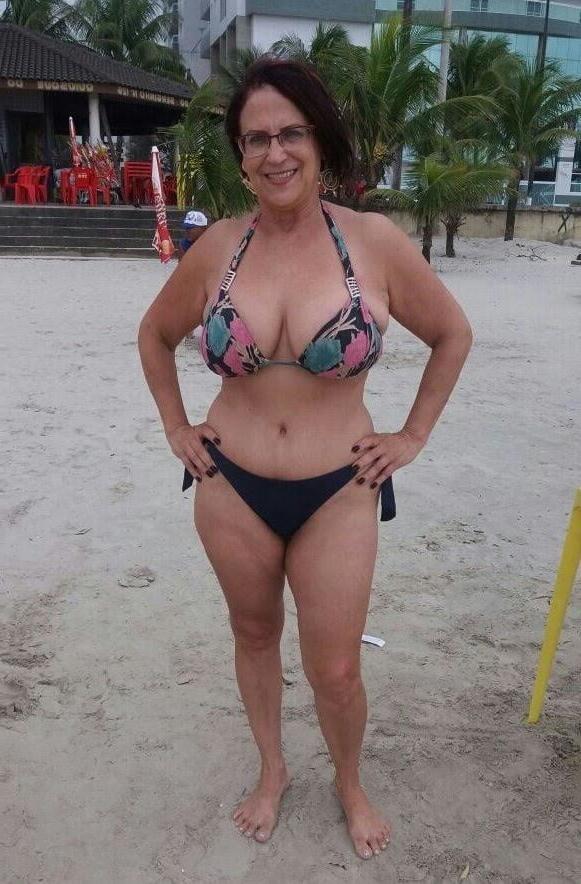 25P Milfs next wank