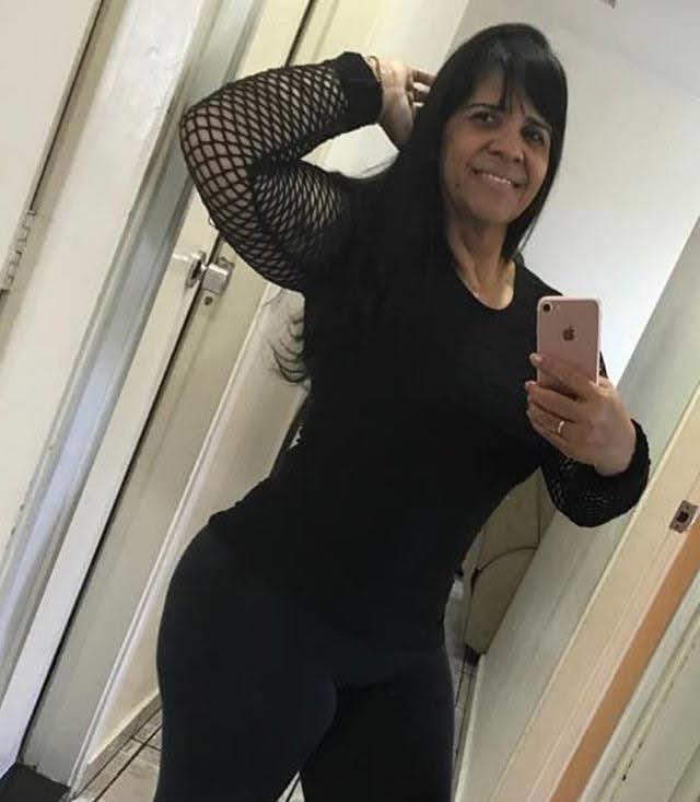 25P Milfs next wank
