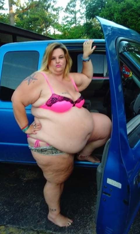 25P Big fleshy Bbw