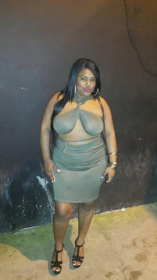 8P Sexy Latina Big Braless Tits