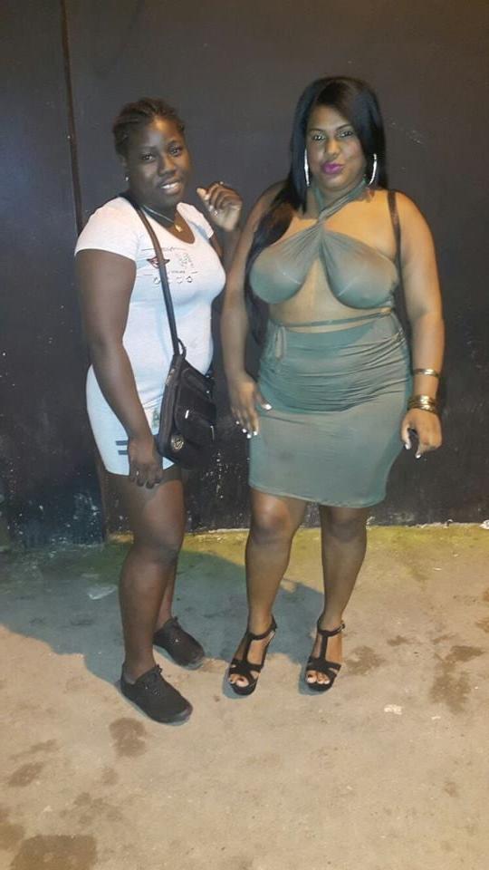 8P Sexy Latina Big Braless Tits