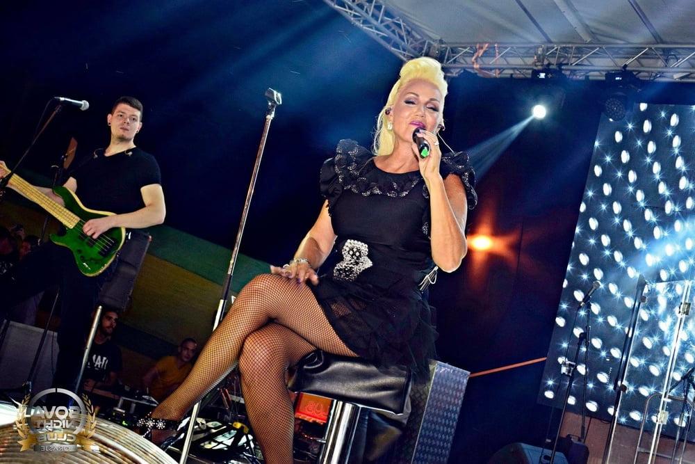 25P Bosnian Gilf Singer Lepa Brena