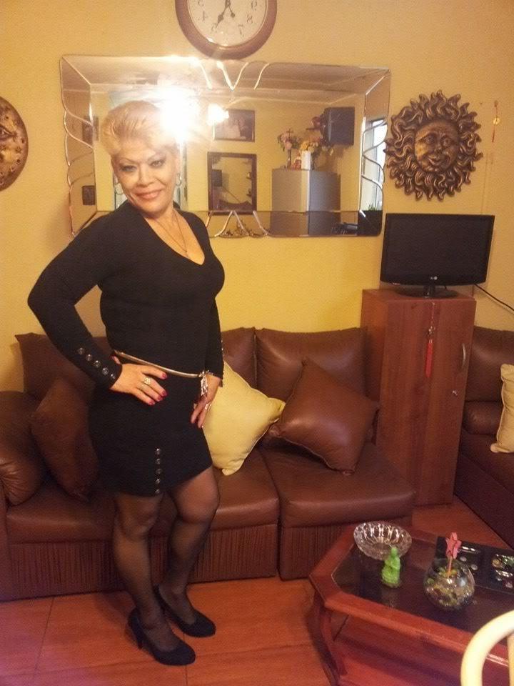23P abuela bien rica
