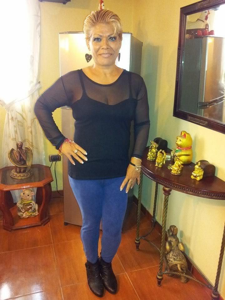 23P abuela bien rica