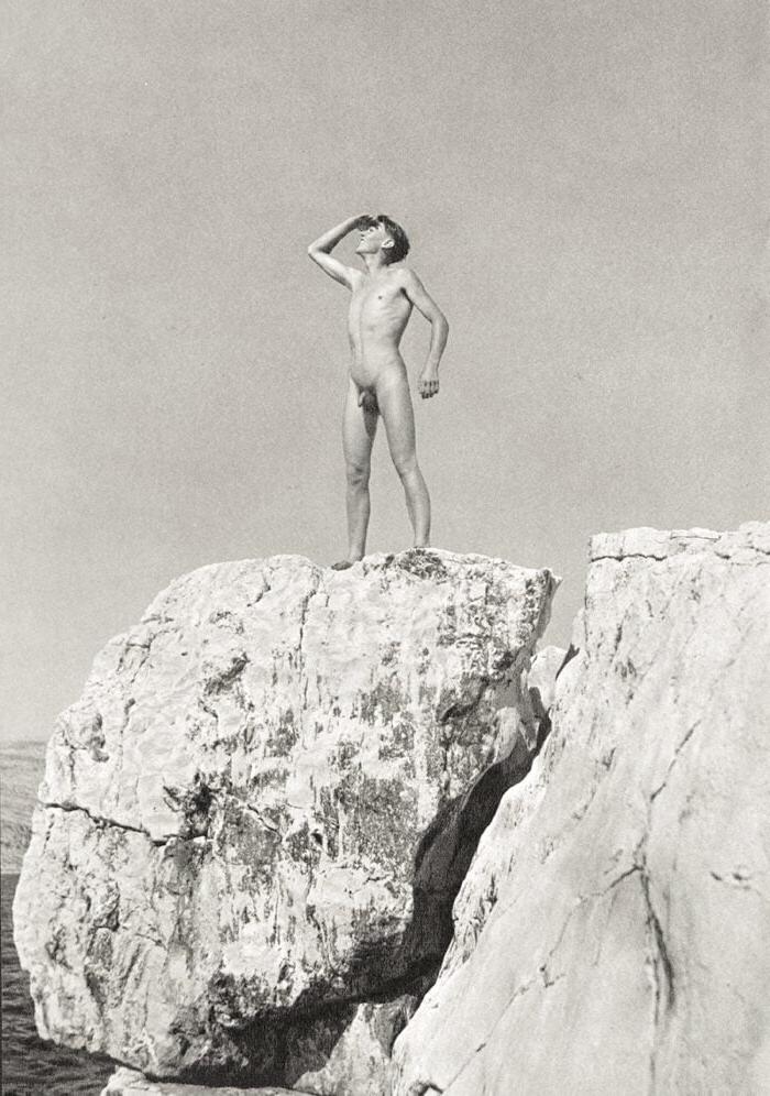 25P Naked people of vintage photos Vol. 10
