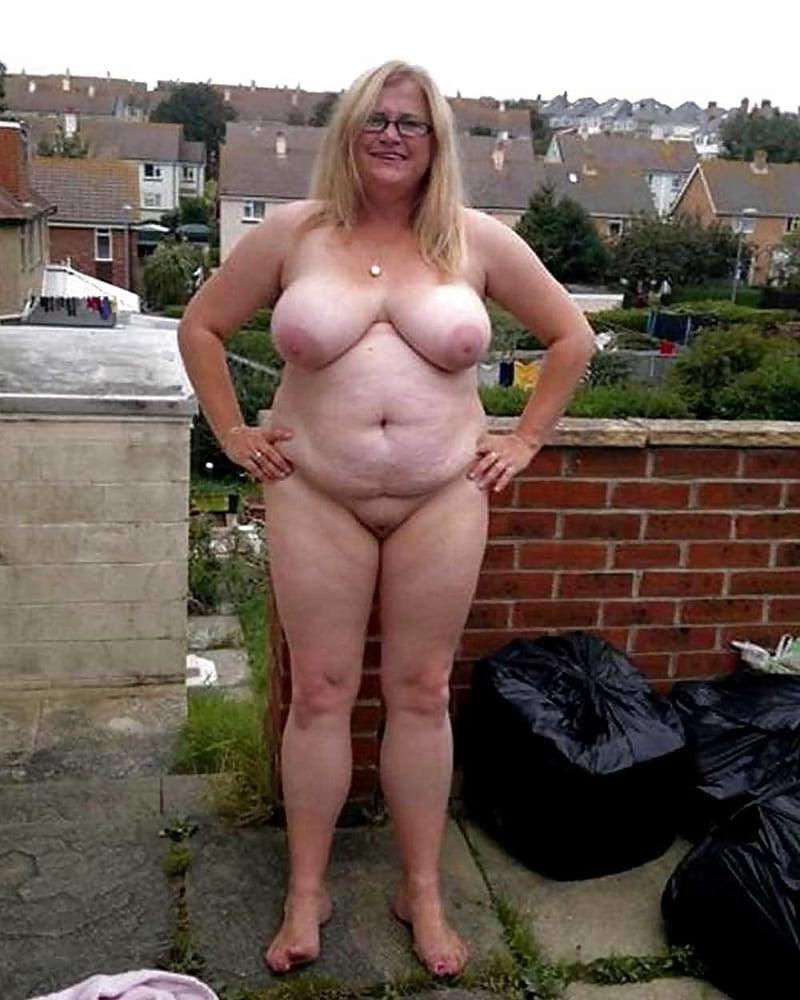 25P From MILF to GILF with Matures in between 306