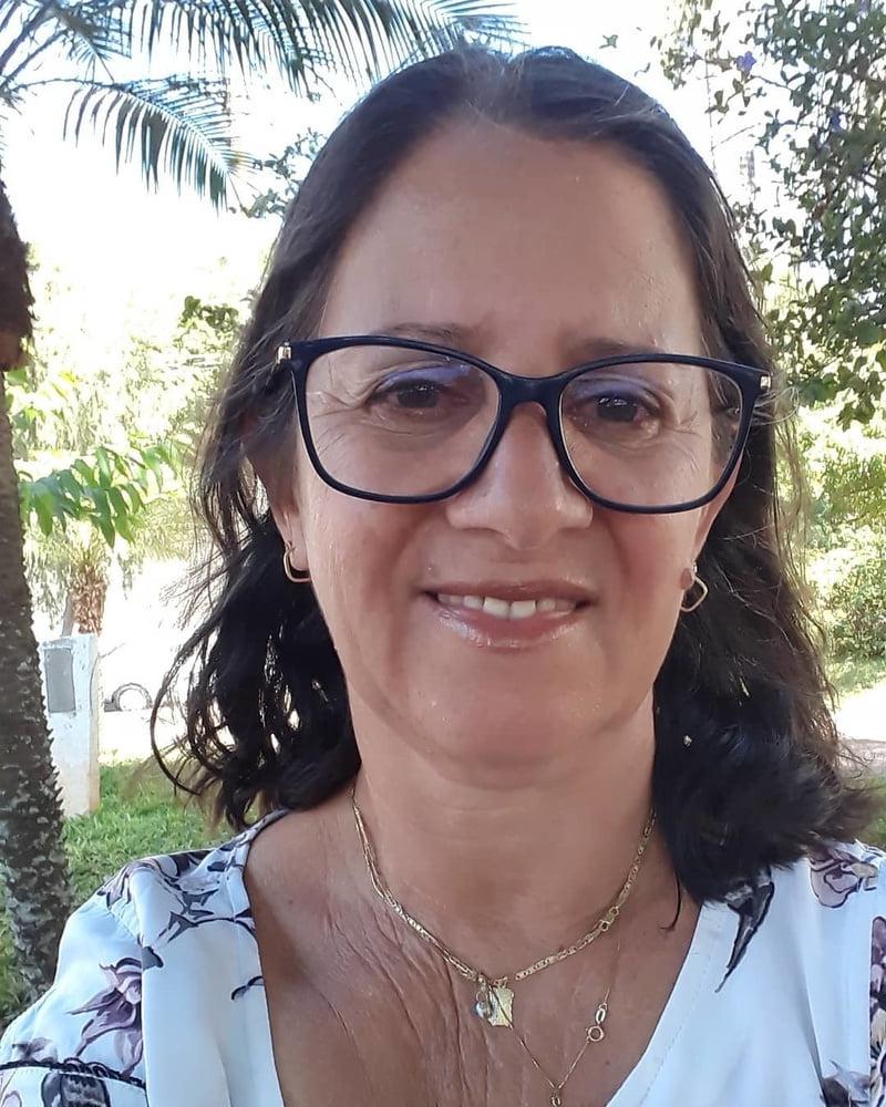 24P Simple and sexy gilf