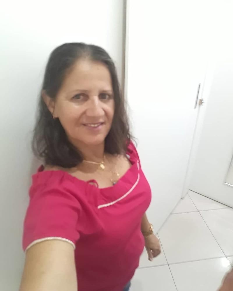 24P Simple and sexy gilf