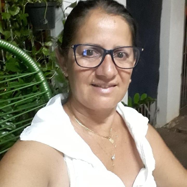 24P Simple and sexy gilf
