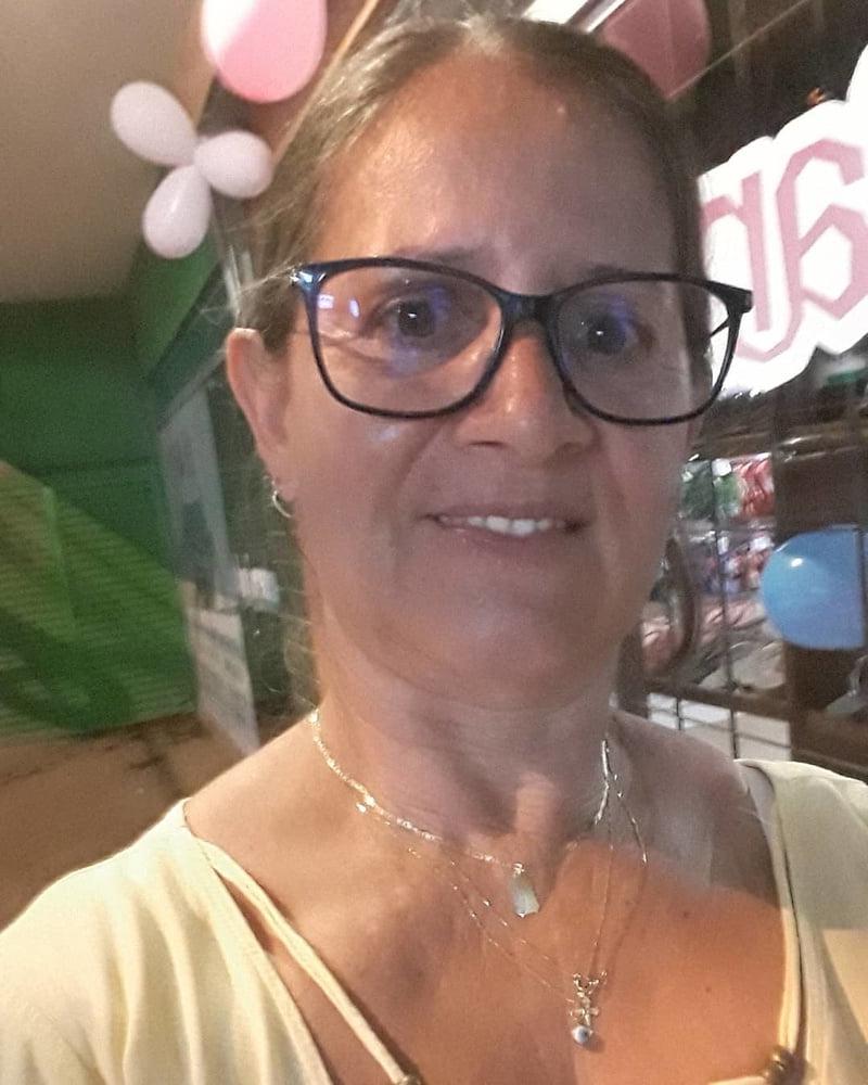 24P Simple and sexy gilf