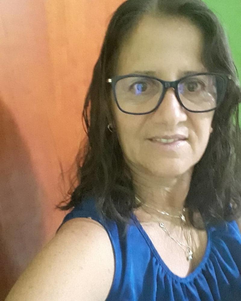 24P Simple and sexy gilf