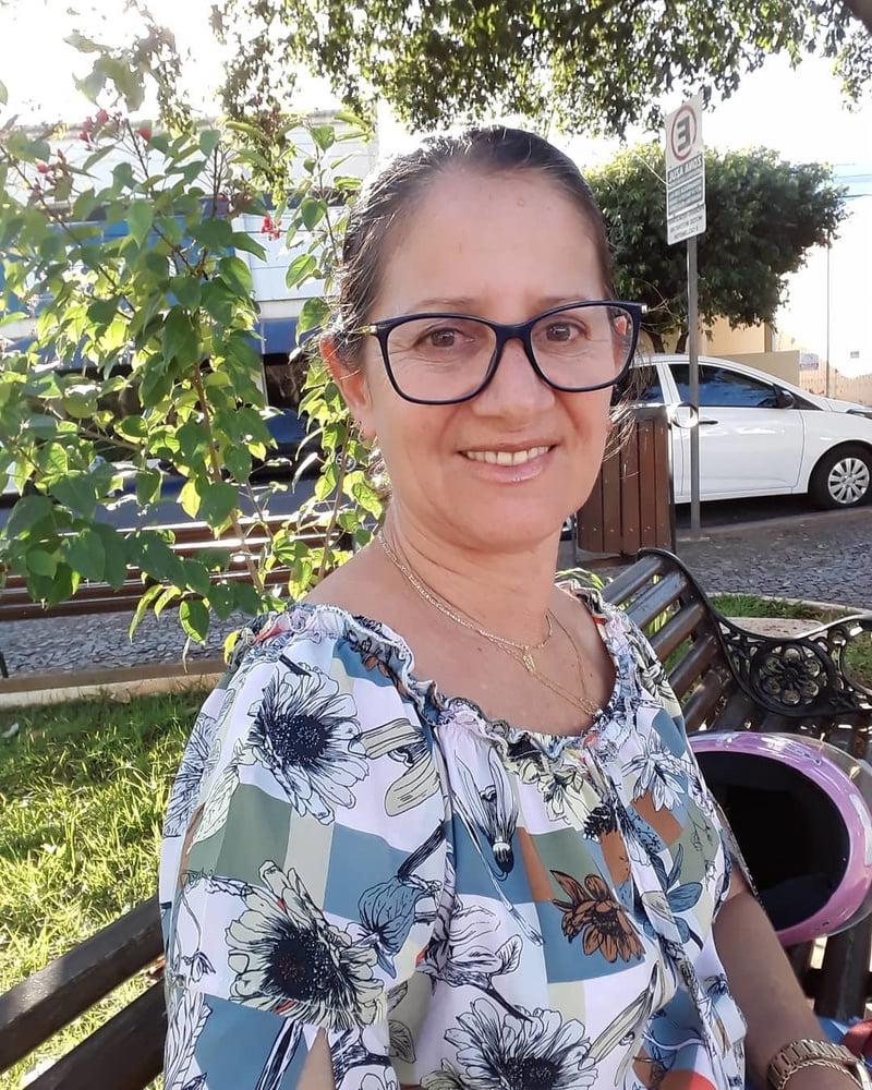 24P Simple and sexy gilf