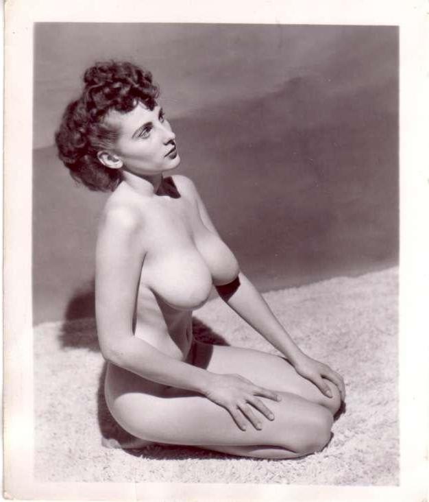 25P Spectacular Vintage Tits 7