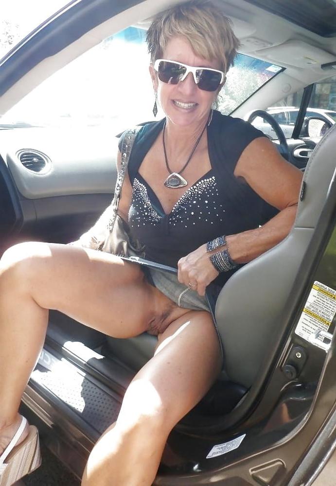 24P Belles Femmes Matures