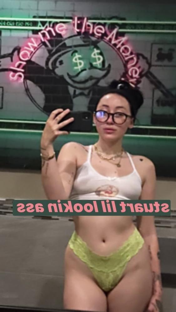 25P Noah Cyrus sexy pics celebrity
