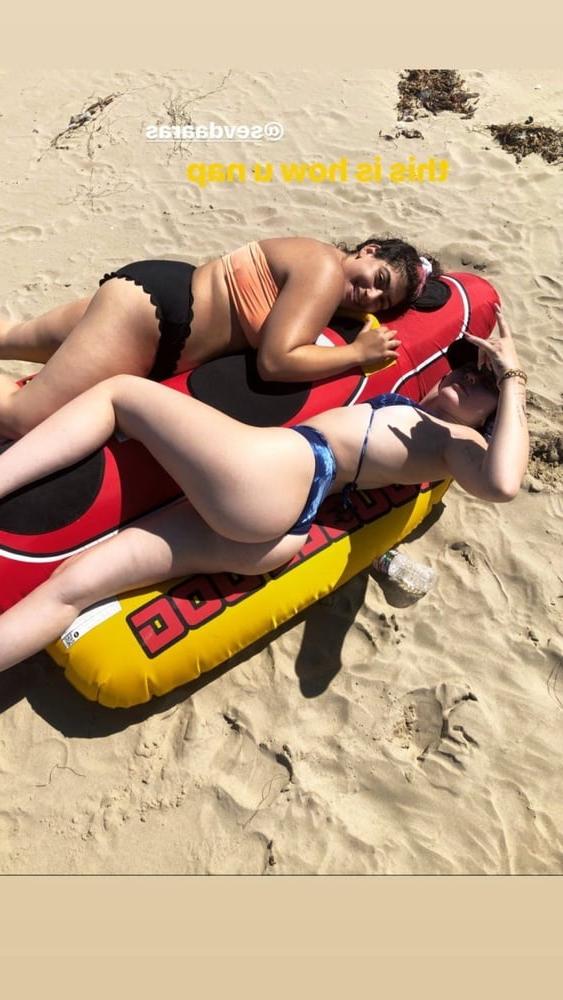 25P Noah Cyrus sexy pics celebrity