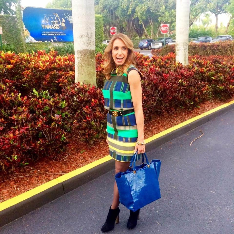 25P Celebrity Boobs - Lili Estefan