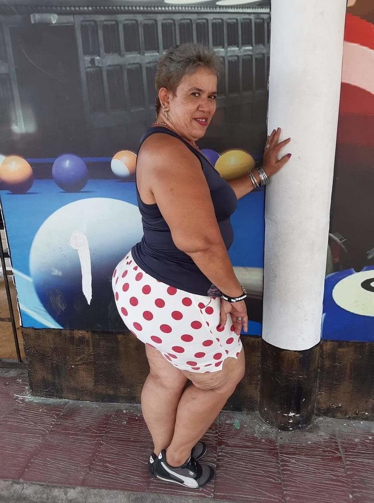 25P Lourdes Aguilera