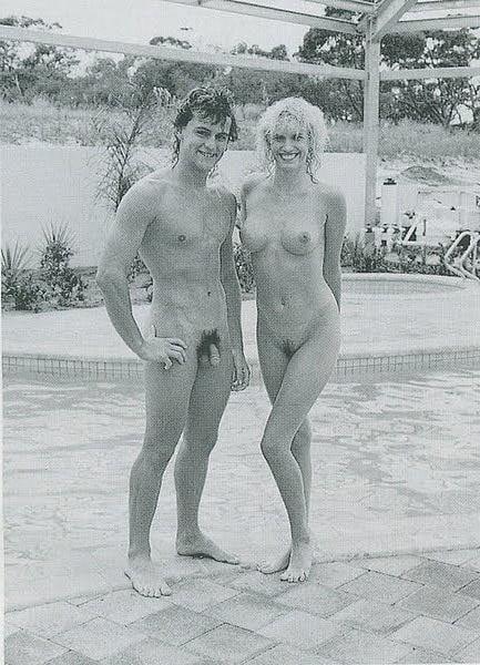 25P Naked Vintage Girls 67