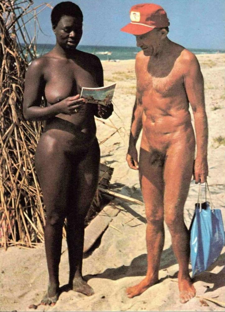 25P Naked Vintage Girls 67