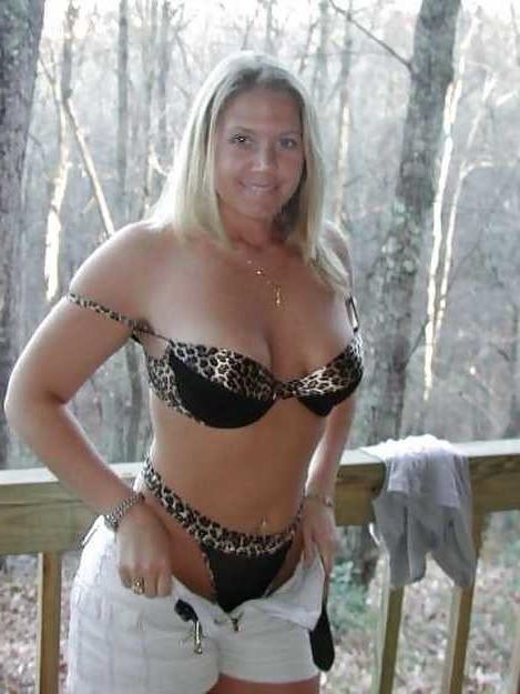 25P From MILF to GILF with Matures in between 305
