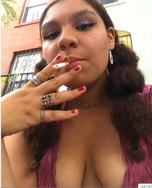 16P Smoking Hot Tinder Latina Ghetto Slut Cigarettes projects
