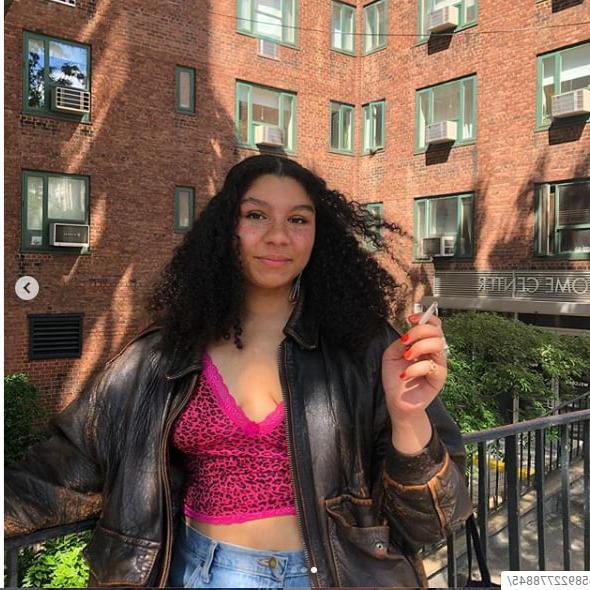 16P Smoking Hot Tinder Latina Ghetto Slut Cigarettes projects