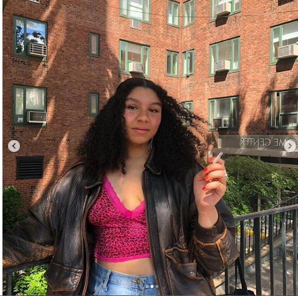 16P Smoking Hot Tinder Latina Ghetto Slut Cigarettes projects