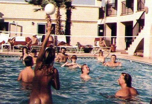 25P Naked people of vintage photos Vol. 9