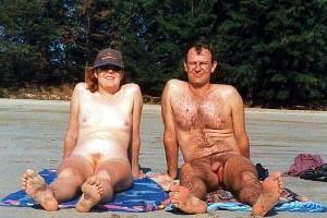 25P Naked people of vintage photos Vol. 9