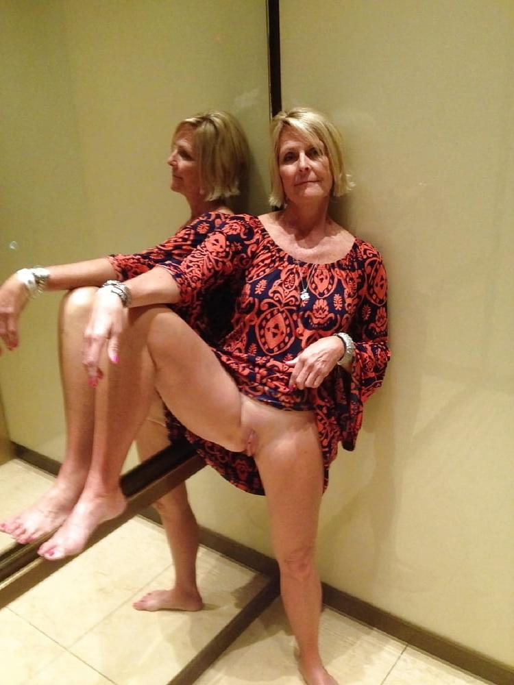 25P Older Women Showing it