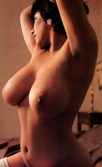 25P Vintage Boobs 17
