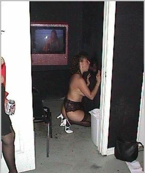 25P MILFS HAVING FUN 27