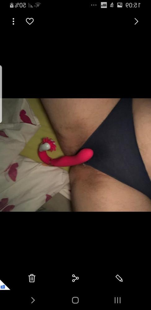 8P My boss's wife is now just for me