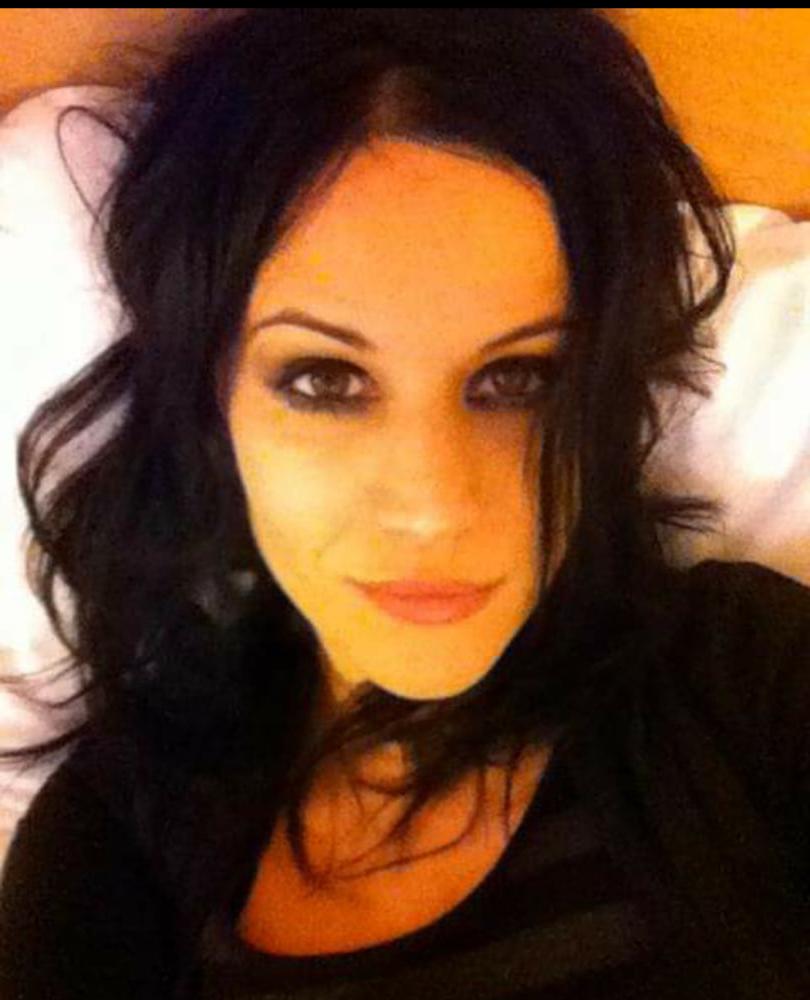 20P Cristina Scabbia sexy Italian metal MILF